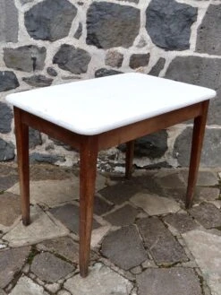 Raw Wood Farm Table And White Top -Room Fold Zone 93926b22 4923 46d9 9358 f59dd338e6a4