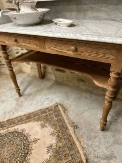 Stripped Vanity Unit Or Dressing Table -Room Fold Zone 93d33801 0401 42c6 a632 cb5b8a6a78a4