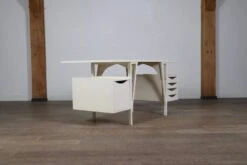 Achille Castiglioni Quark Desk BBB Bonacina, Italy, 1982 -Room Fold Zone 945bb122 d3dc 431f a942 f581a7582012
