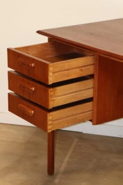 Scandinavian Teak Desk By Gunnar Nielsen Tibergaard, 1960 -Room Fold Zone 953df595 a104 4635 9d01 5e8209f08600