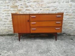 Scandinavian Dressing Table -Room Fold Zone 96cf908f 4490 421e b03f 0e2bfc48648c