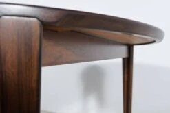 Mid-Century Round Rosewood Dining Table By Henry Rosengren Hansen For Brande Mobel Industry, 1960s -Room Fold Zone 96e4f57a 3f51 4671 a7c4 549ce8a26d50
