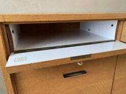 Large Vintage 6-drawer Chest Of Drawers From The 50s In Oak.