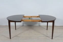 Mid-Century Round Rosewood Dining Table By Henry Rosengren Hansen For Brande Mobel Industry, 1960s -Room Fold Zone 97699a36 6ff1 4353 a12a 92a399587cfa