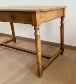 Louis XVI Style Flat Desk In Solid Oak 19th Century -Room Fold Zone 98f8d186 ff01 4df8 b2f1 2f2b831c3c9f