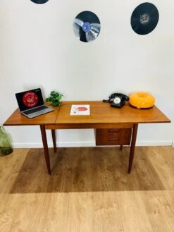 Scandinavian Desk Gunnar Tibergaard 1960s -Room Fold Zone 99ce10d1 f5dd 43be aeee dda05f5b14e6