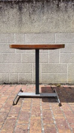 Bistro Table -Room Fold Zone 9ab5c11f 1b8a 43eb ab20 fec4f859b8c0