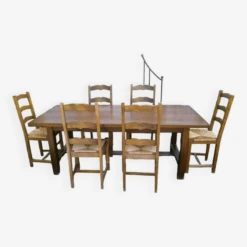 Wooden Table With 6 Straw-covered Wooden Chairs -Room Fold Zone 9c637883 c092 4dfd a883 977e53b57b0d