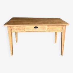 Raw Wood Country Table -Room Fold Zone 9ce76175 67c8 445e 84d0 65596889fba8