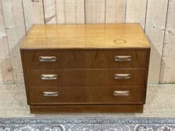 Low 3-drawer Chest Of Drawers From The GPlan Brand In Teak From The 70s -Room Fold Zone 9d9967aa e706 47cb 98b5 33b59ef807db
