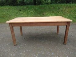 Old Farm Table -Room Fold Zone a57a73d4 5167 43d5 beb9 3c4b0b979e9a