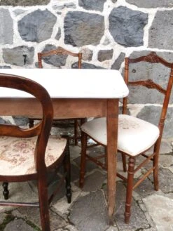 Raw Wood Farm Table And White Top -Room Fold Zone a610cffc 64f3 4339 9492 4400133ad54e