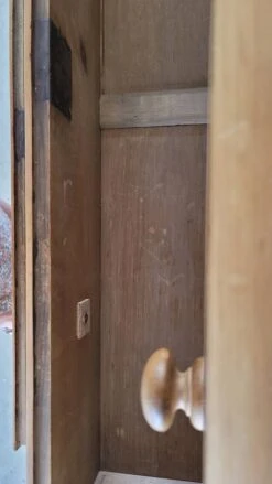 Pichpin Victorian Chest Of Drawers -Room Fold Zone a65aab68 da83 4f5e a6bf 29dad0e86d18