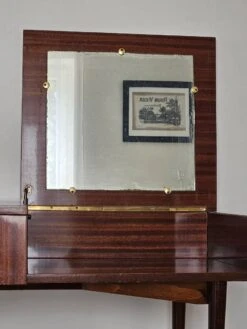 Formica Dressing Table With Mirror -Room Fold Zone a81fe698 b809 47cd b56e f03f0a992676