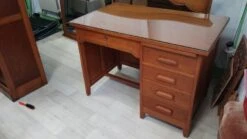 Solid Wood Desk -Room Fold Zone a889e137 1cb1 472f a11c 0b6f906d4f30