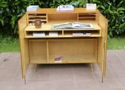 Vintage Magic Box Desk By Mummenthaler And Meier, 1960s. Ref DANY -Room Fold Zone a8a3cd57 2c46 431d 97e9 414e357d3779
