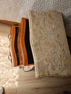 Louis XV Solid Wood Chest Of Drawers With Marble Top -Room Fold Zone a92df26d 7013 4439 9dec 83625a3c2e38