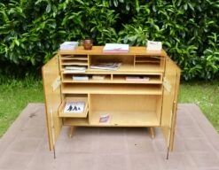 Vintage Magic Box Desk By Mummenthaler And Meier, 1960s. Ref DANY -Room Fold Zone aaf4a82c eabd 4dd6 9a9a 5e903ced39b6