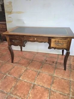 Old Louis XV Style Desk In Solid Oak -Room Fold Zone abd8ca87 f023 4b81 bd49 a52daf6de706