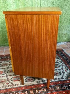 Mid Century Retro Vintage Teak Chest Of Drawers -Room Fold Zone abe259ed 652b 4211 b4b5 57656b8d4bd8