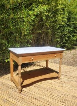 Large Dressing Table With Marble -Room Fold Zone acad00f3 0bcb 4583 a03e d4857fc6e14d