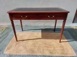 Leather Top Desk -Room Fold Zone adcb04e5 53f3 400a 84be 7012421da555