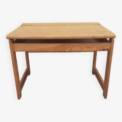 Pine Children's Desk -Room Fold Zone adddcc6e 3738 416d b8bd e925b74299c7