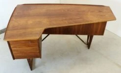 Peter Løvig Nielsen Boomerang Bureau 'Flovlev' Vintage Midcentury -Room Fold Zone af273230 a9af 4c82 a851 11c0b48523ad