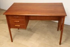 Scandinavian Teak Desk By Gunnar Nielsen Tibergaard, 1960 -Room Fold Zone b092b6e2 98ae 42c4 909d ae419cdd291a
