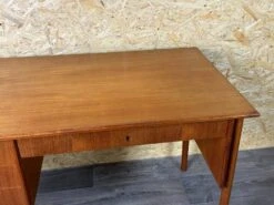 60er 70er Jahre Teak Writing Desk Schreibtisch Von Gunnar Nielsen Für Tibergaard -Room Fold Zone b598bf20 796f 4d8b b17b 94318edecdc0