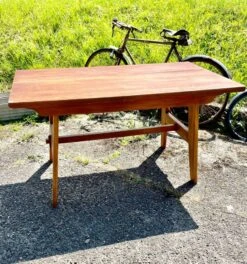 René Gabriel Table 9 René Gabriel Table -Room Fold Zone b647fba6 6c04 4db6 b910 598f2f3c8170