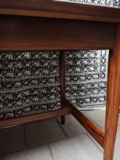 Danish Design Rosewood Desk By Arne Vodder For Sibast, 1960s -Room Fold Zone b6b522a4 c9d6 4219 99a5 5544ceae02dd