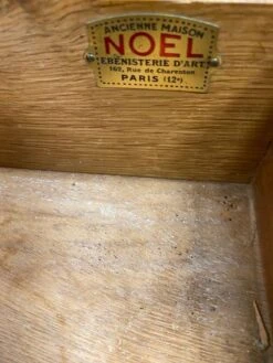 Dressing Table, Triptych Mirror And Tassel Lamps 27 Dressing Table, Triptych Mirror And Tassel Lamps -Room Fold Zone b79050ae d333 4403 bd94 c2ed0d66a2c2