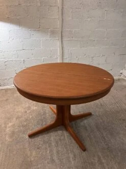 Baumann Dining Table -Room Fold Zone b7a24655 2266 4c1a badd bdd2abf9d889