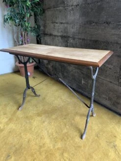 Bistro Table For 4 People 13 Bistro Table For 4 People -Room Fold Zone b8c43974 c654 438e a1d5 83a639a859b2