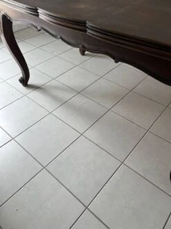 Louis XV Style Table -Room Fold Zone baa69b75 ddfc 4504 83b2 73e221d46d25