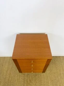 Vintage Chest Of Drawers 1960 -Room Fold Zone bc901d30 5e37 49bf bde2 e306f4aa4224