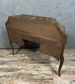 Very Rare Curved Venetian Louis XV Style Desk In Marquetry -Room Fold Zone bed87877 bbf7 4def 9016 702a098a353e