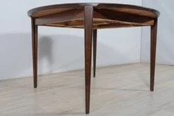 Mid-Century Round Rosewood Dining Table By Henry Rosengren Hansen For Brande Mobel Industry, 1960s -Room Fold Zone bf393794 4ea7 4b67 8841 4b1428b3b39e