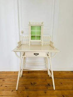 Old Art Nouveau Dressing Table -Room Fold Zone c27668ba e964 4af2 9767 a26940fc7400