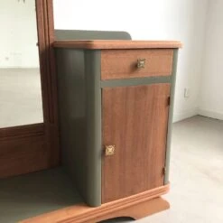 Art Deco Dressing Table 21 Art Deco Dressing Table -Room Fold Zone c58a24db ba7a 43df adfa fb97f4f6f491