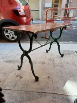 Cast Iron Bistro Table, 19th Century Marble Top, Entirely Original. -Room Fold Zone c83a5db4 b771 42c2 b16a 65388110d7ad