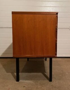 Vintage Modernist Chest Of Drawers -Room Fold Zone c8469147 5205 4289 b184 255bcff47c4d