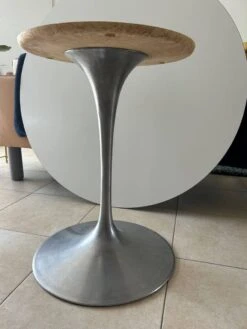 Knoll Round Table -Room Fold Zone c8885366 0549 47e7 a9a3 ab045c221d90