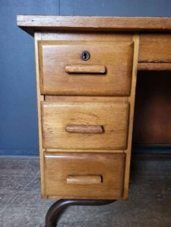 Vintage Schoolmaster Desk From The 1950s -Room Fold Zone c8942d7d 6de1 4557 ba92 981d840a5ecc