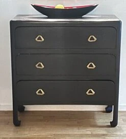 1930s Chest Of Drawers -Room Fold Zone c927d87d e1ac 4284 bd4e bdcaedcb84c8