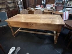 Walnut Farm Table -Room Fold Zone cabd8f55 74b2 445a 9948 1d429a2f5284