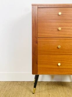 Vintage Chest Of Drawers 1960 -Room Fold Zone cbd97820 d8e2 4890 9827 b71ef4d935cb