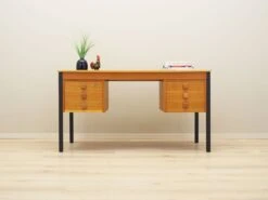 Ash Desk, Danish Design, 1970s, Manufacturer: Domino Møbler -Room Fold Zone cd40e781 1c05 4581 9206 ec7412190068