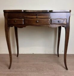 Louis XV Style Dressing Table In Walnut Stained Wood -Room Fold Zone ce8b8c5e 9b54 4581 8adf 1bd58062f4e0